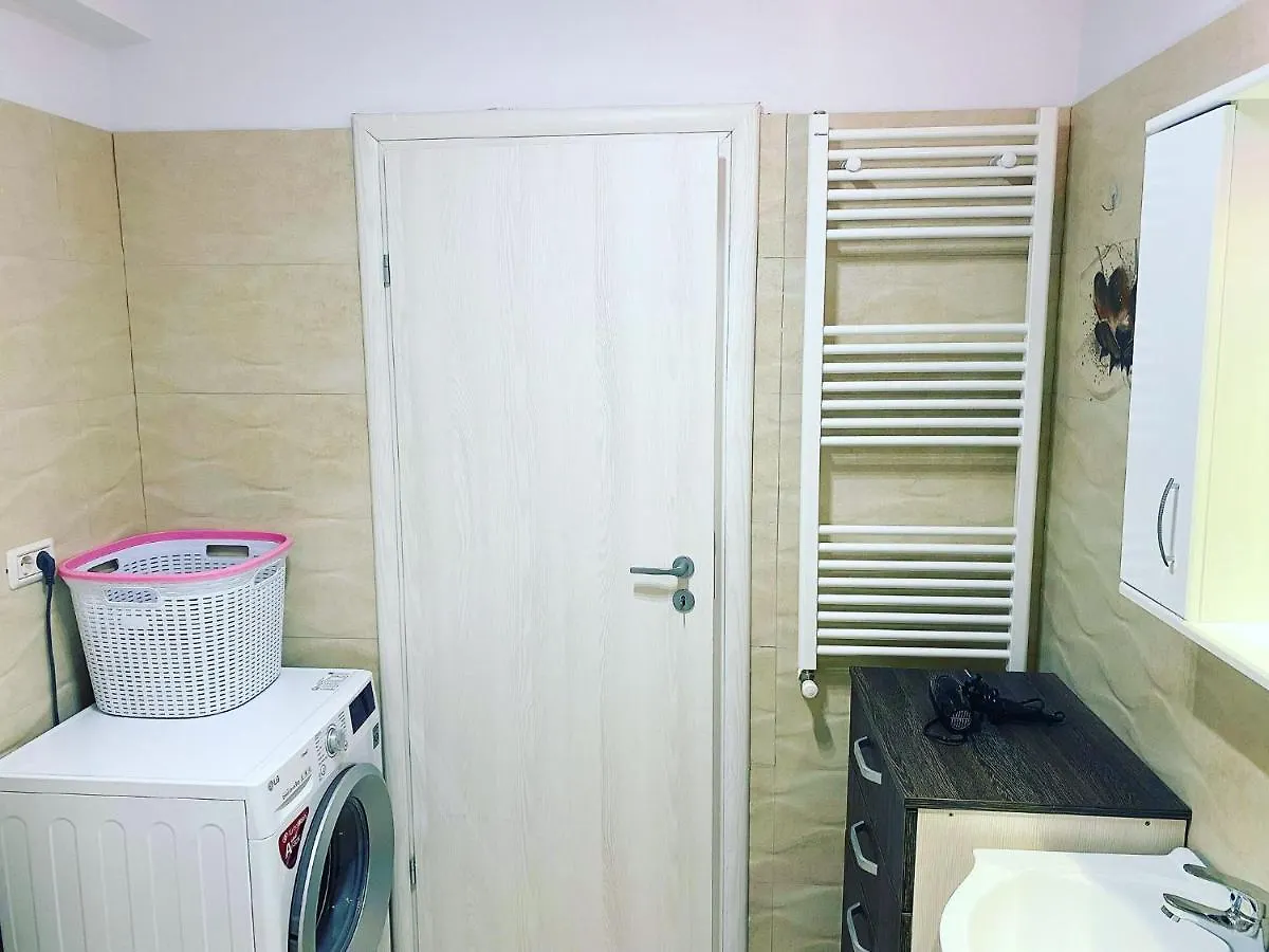 Mike Apartament Lägenhet Bukarest